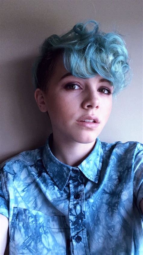 Androgynous haircuts and hairstyles can be worn on either men or women. rock records and space pictures • forgoshsake: i disgust ...