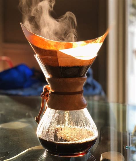 The overall best coffee brewing method. Chemex Coffeemaker - Coffee Brewing Methods