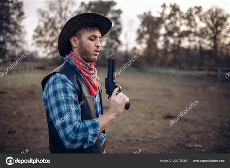 Cowboy Revolver Wins Gunfight Lucky Strike Texas Ranch Western Vintage