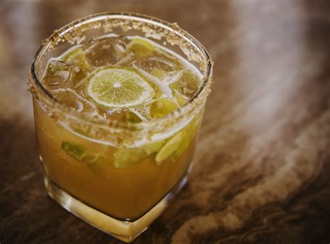 Dry white wines, such as a sauvignon blanc or pinot grigio, tend to have lower sugar content, which translates to fewer calories, suss says. Sugar-Free Low-Calorie Whiskey Sour Cocktail Recipe
