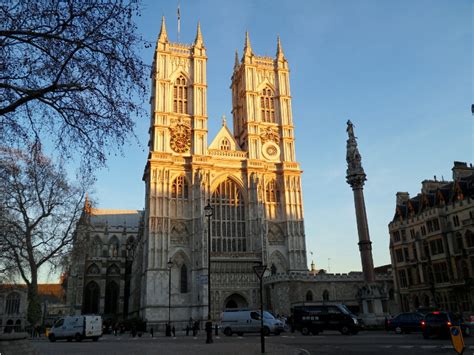 Find Answer Famous Historic Buildings In Uk