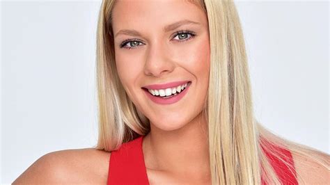The latest tweets from cheyenne pahde (@cheyennepahde). AWZ: Cheyenne Pahde spielt Marie Schmidt
