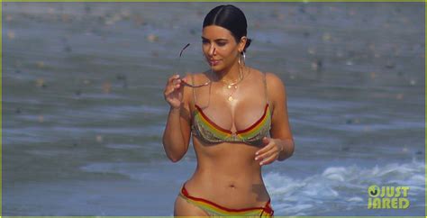 Kim And Kourtney Kardashian Wear Tiny Bikinis On The Beach In Mexico