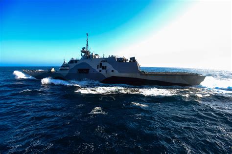 Wallpaper Uss Freedom Lcs 1 Lead Ship Freedom Class Littoral Combat