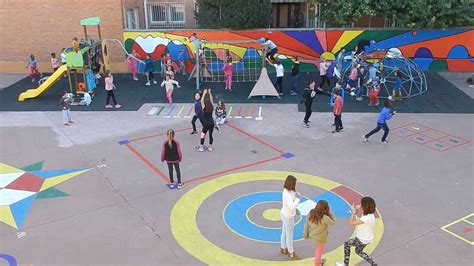 Lista de los juegos de patio más populares y divertidos del colegio y escuelas primaras. Juegos Para Pintar En El Patio De La Escuela - Tengo un Juego