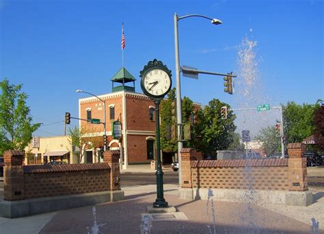 Meridian Id An Early Morning Photo Along Main Street From