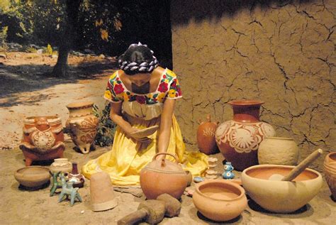 Nahua Woman Potter Cultura Mexicana Tradicion Indigena Arte Mexico