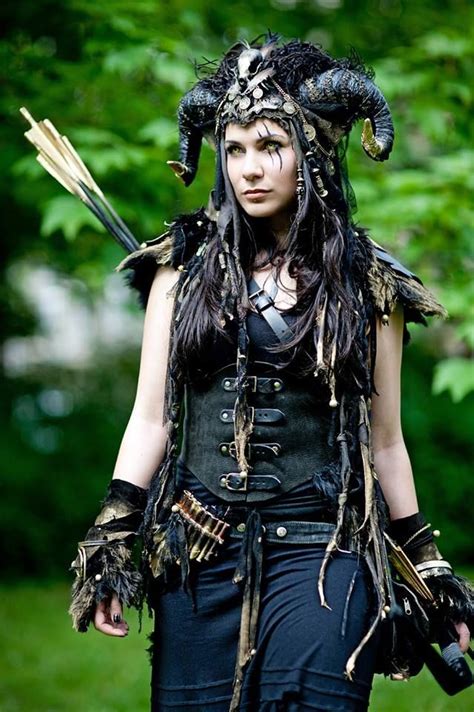 ᴛʜᴇ ᴄᴏsᴛᴜᴍᴇ sʜᴏᴘᴘᴇ in 2019 fantasy costumes medieval fantasy fantasy women