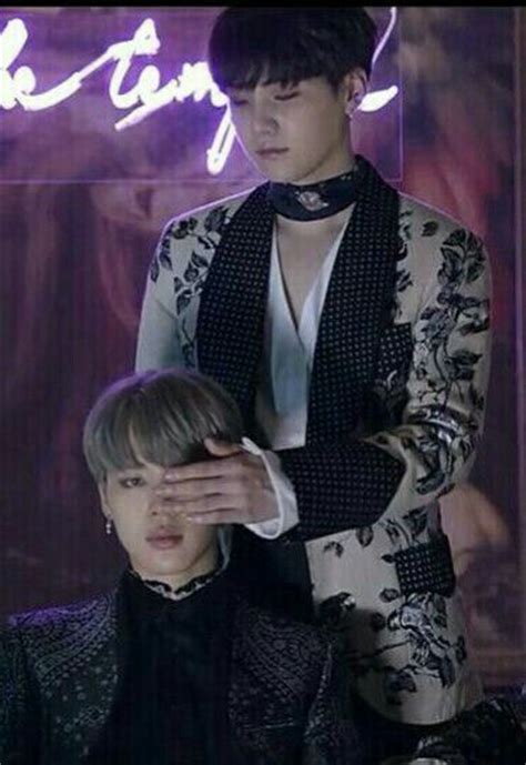 Here is a post about the wonderful ground choreography in blood sweat and tears. Yoonmin
