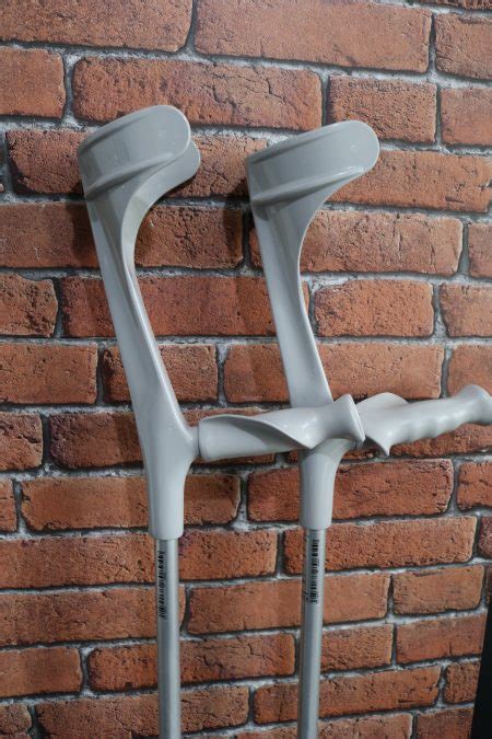 Kowsky Adult Forearm Crutch Cl Open Cuff Anatomic Custom Crutches