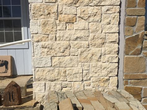 Texas Cream Limestone Veneer Brick Exterior House Austin Stone
