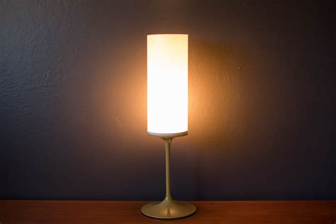 Vintage Stemlite Column Lamp By Bill Curry For Design Line Mid Century Maddist