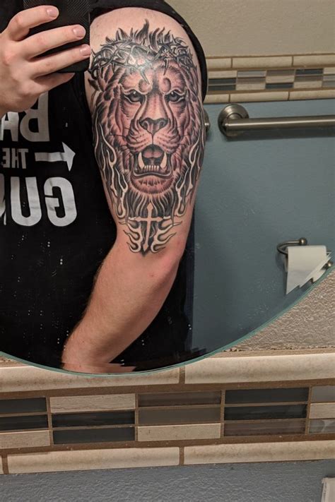 Hgtv's ty pennington is engaged to kellee merrell: Lion of judah | Sleeve tattoos, Polynesian tattoo, Tattoos