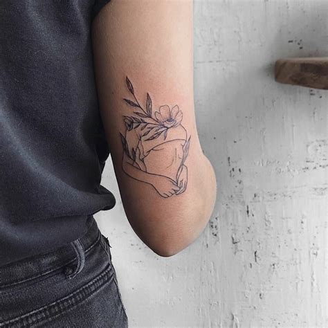 MyTattoo Com Fineline Tattoos Ein Stil Der Mehr Als Filigranarbeit Ist