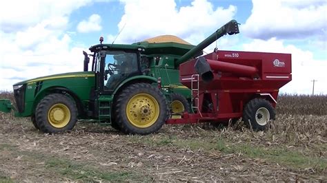 John Deere 9650 Sts Shelling Corn Sk Farms 2018 Corn Harvest Pt1 Youtube