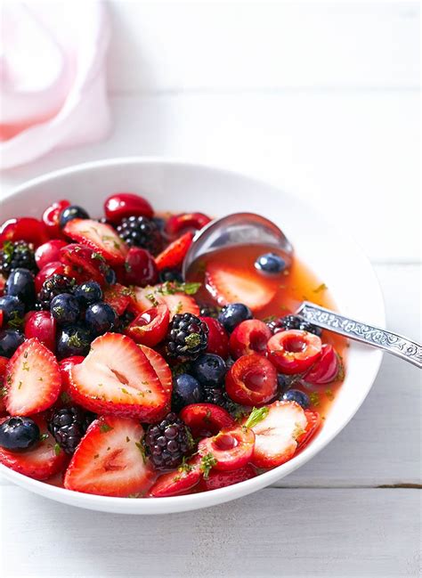 Berry Fruit Salad Recipe — Eatwell101