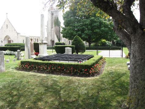 Henry Ford Gravesite Ford Cemetery Detroit Michigan Grave Marker
