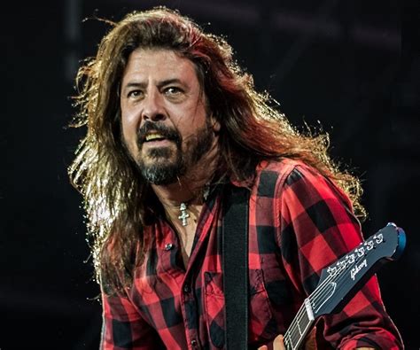 Dave Grohl Biography Childhood Life Achievements And Timeline