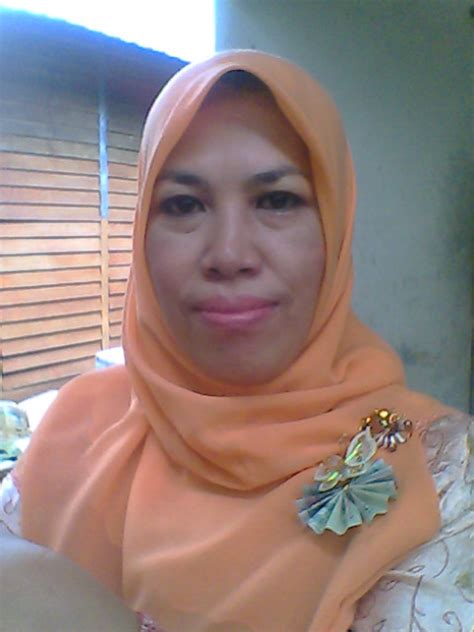 Campur sedikit air sejuk dan sapu ke seluruh muka sebelum tidur. CERITA AQU: PETUA MENJAGA KECANTIKAN DIRI