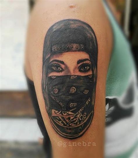 Tatuaje del artista Mexicano Ginebra Lilith Mujer Tatuajes y más