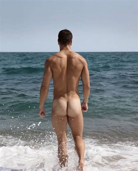 Guy Butts Naked On Beach Sexiz Pix