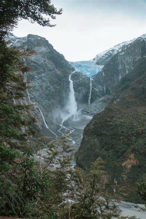 Ventisquero Colgante Glacier Visiting Queulat National Park Chile