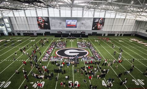Take A Look Inside Georgia Footballs New Indoor Practice Facility