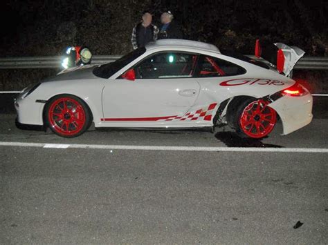 First Porsche 911 Gt3 Rs 40 Crashed Near Nurburgring Autoevolution