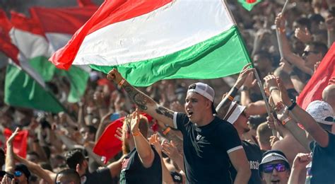 Franciaország turizmusa igen sokszínű, a francia riviérán lehetőségünk van a tengerparton süttetni magunkat, több kulturális világörökség is megtalálható és a sport is fontos szerepet játszik. Orbán Viktor is megemlékezett a magyar válogatott ...