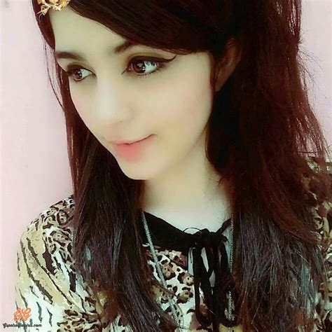 Meet This Hot Sexy Angel Selfie Girl Sameera ~ Meet The Whole New Range