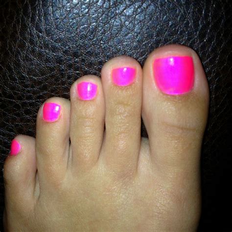 Pink Voltage Neon China Glaze Neon Toe Nails Summer Toe Nails Pretty