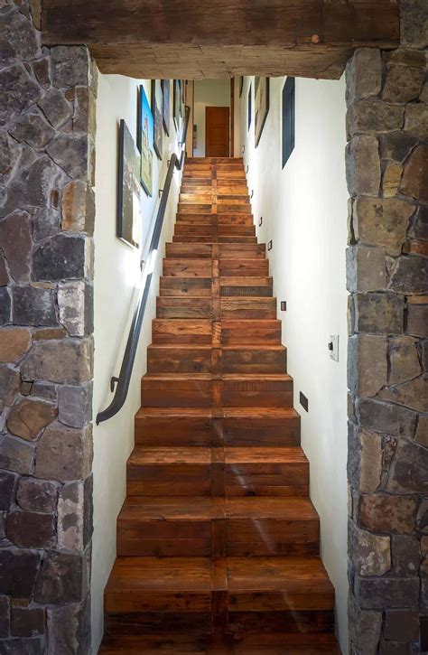 Tour A Texas Ranch House That Will Leave You Speechless Pallet Stairs