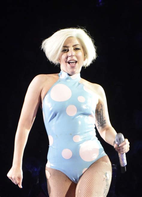 Lady Gaga Performs Live At ArtRave The Artpop Ball Tour GotCeleb