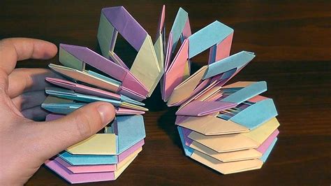 How To Make Cool Origami Slinky Easy Paper Crafts Easy Youtube