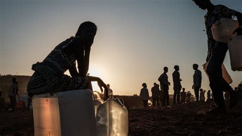 تقرير جديد جائحة كورونا ضاعفت مستويات الفقر بين اللاجئين السوريين والدول المستضيفة Cnn Arabic