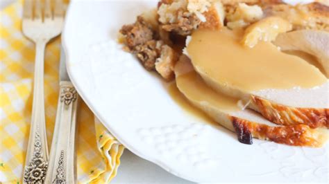 how to make turkey gravy without pan drippings making turkey gravy turkey gravy turkey gravy