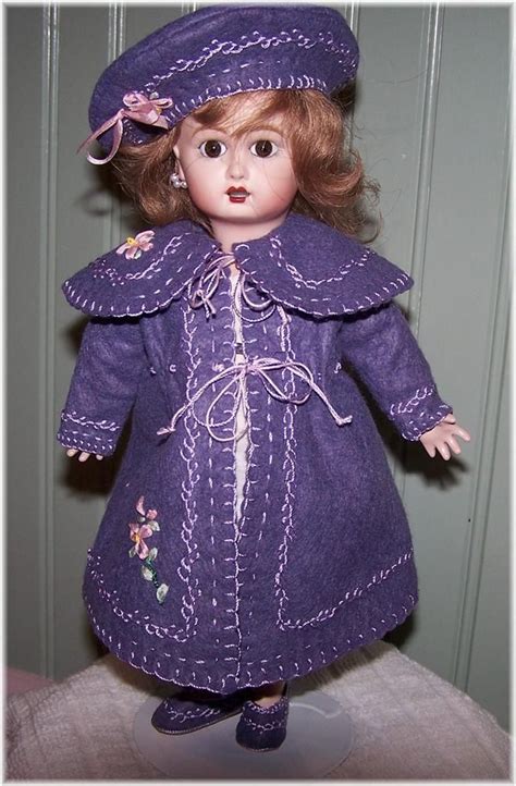 Auctiva Image Hosting Little Dolly Antique Dolls Porcelain Dolls