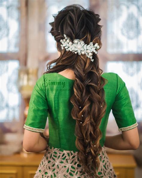 A Step By Step Guide Of 5 Stunning Hairstyle For Marriage Function For Every Bride To See