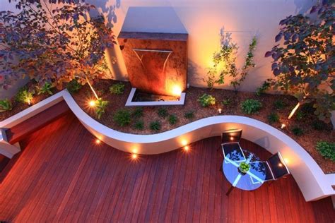 Spot LED extérieur- 45 idées sur l'éclairage de jardin moderne ...