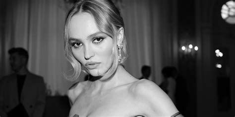 3840x1920 Resolution Lily Rose Depp Monochrome Photoshoot 3840x1920 Resolution Wallpaper