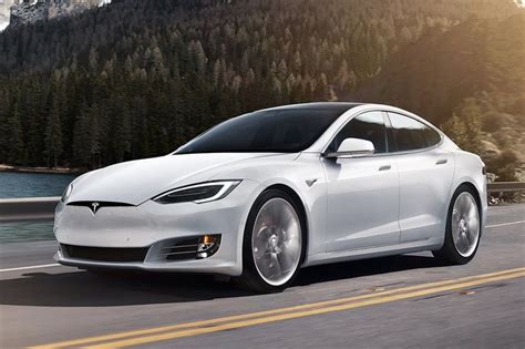 Este Modelo De Tesla Sigue Siendo El Sedán De Lujo Más Vendido En Los