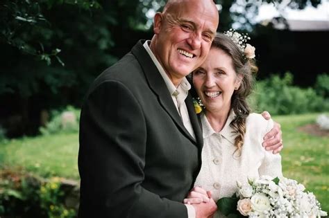 Prudhoe Mum With Terminal Cancer Marries Long Term Partner After Being Given Months To Live