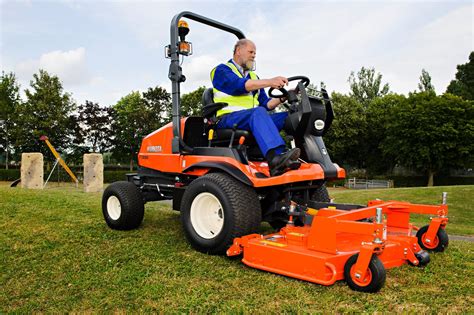 Kubota F3890 Rotary Mower For Hire From £200day Lister Wilder