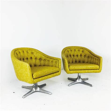 Pair Of Mcm Chromcraft Swivel Chairs With Propeller Pedestal Base For