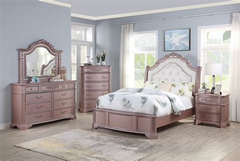 Mirrors can also add a fun, unique decorative touch to your bedroom, making your space more personal and effective depending on your style and needs. Traditional Formal 4pc Bedroom Set Queen Size Bed Dresser ...