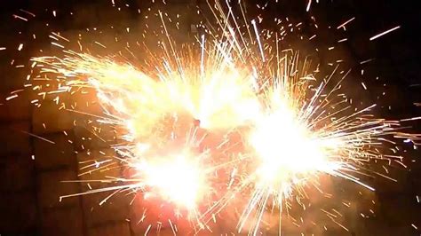 13 12 2013 4x Grondbloem Uit Het Thunderclap Pakketje Cat1 Vuurwerk