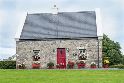 Irish Stone Cottage House Stock Images Download 660 Royalty Free Photos