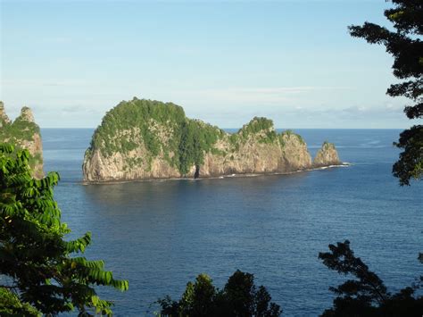 american-samoa-landscape-pola-island-1
