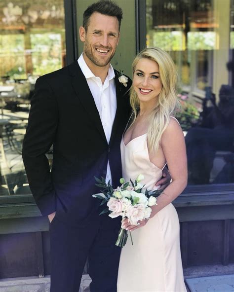 Julianne Hough My Endometriosis Makes Sex With Brooks Laich Frustrating Celebrity Wedding