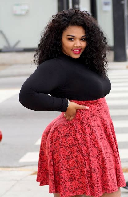 Black Curvy Women In Charge Of Things Curvy Beauties Thick Women Rule